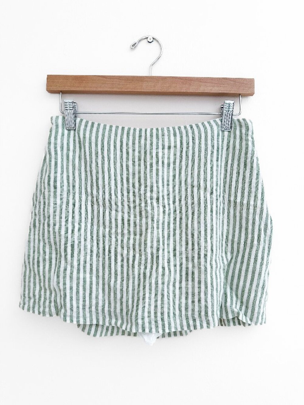 Abercrombie & Fitch The A&F Scarlett Linen-Blend Mini Skort Green Stripe Size S - Picture 1 of 8